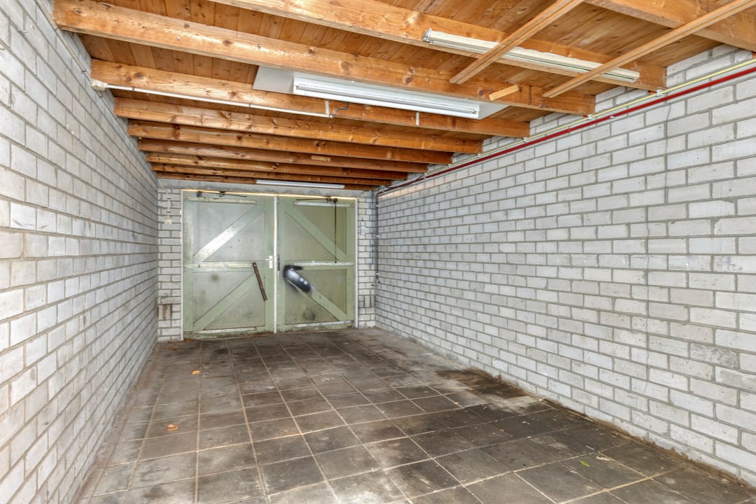 Foto 23 van Van Anrooijstraat 54