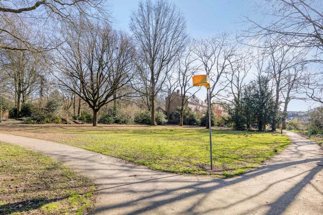 Foto 28 van Van Anrooijstraat 54