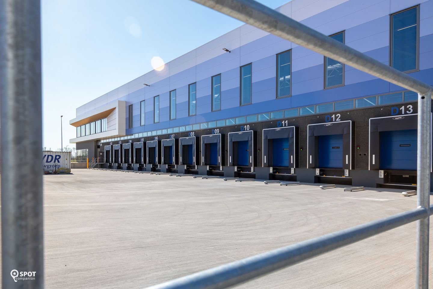 Bekijk foto 2 van Charles Lindberghlaan 6