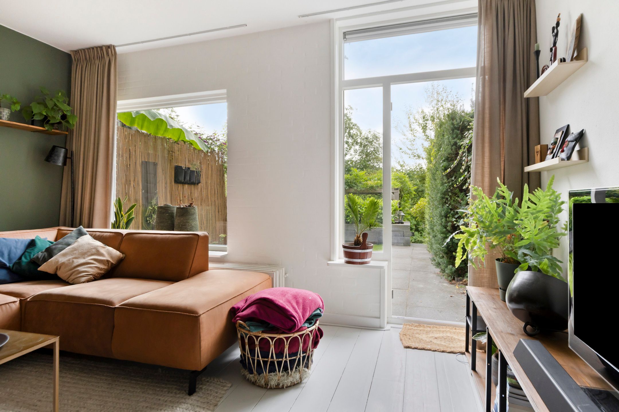 Foto 12 van Kamgras 104