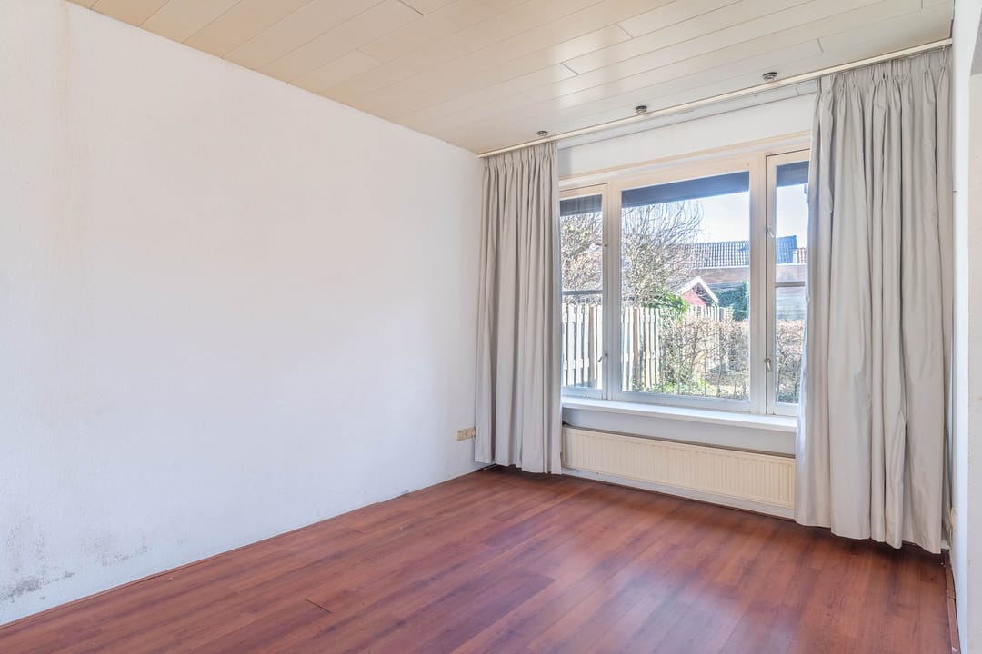 Photo 8 of Beatrixstraat 3