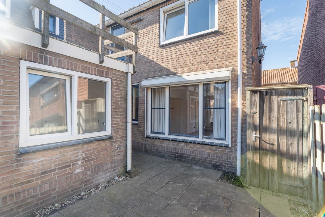 Photo 26 of Beatrixstraat 3