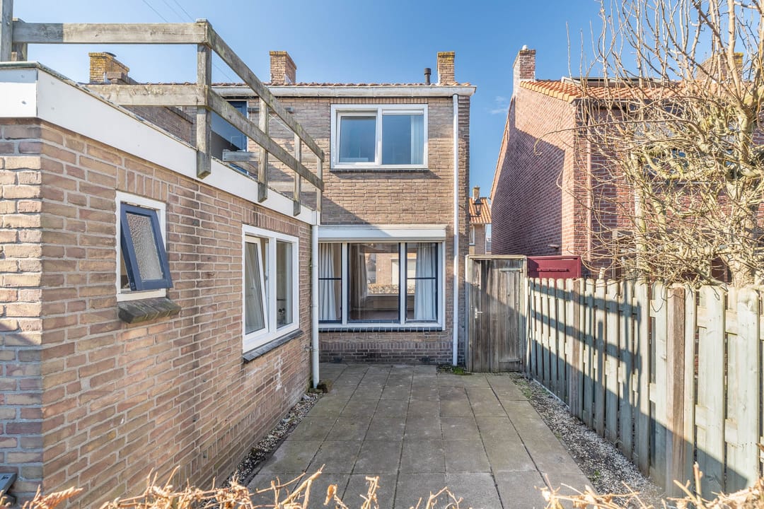 Photo 28 of Beatrixstraat 3