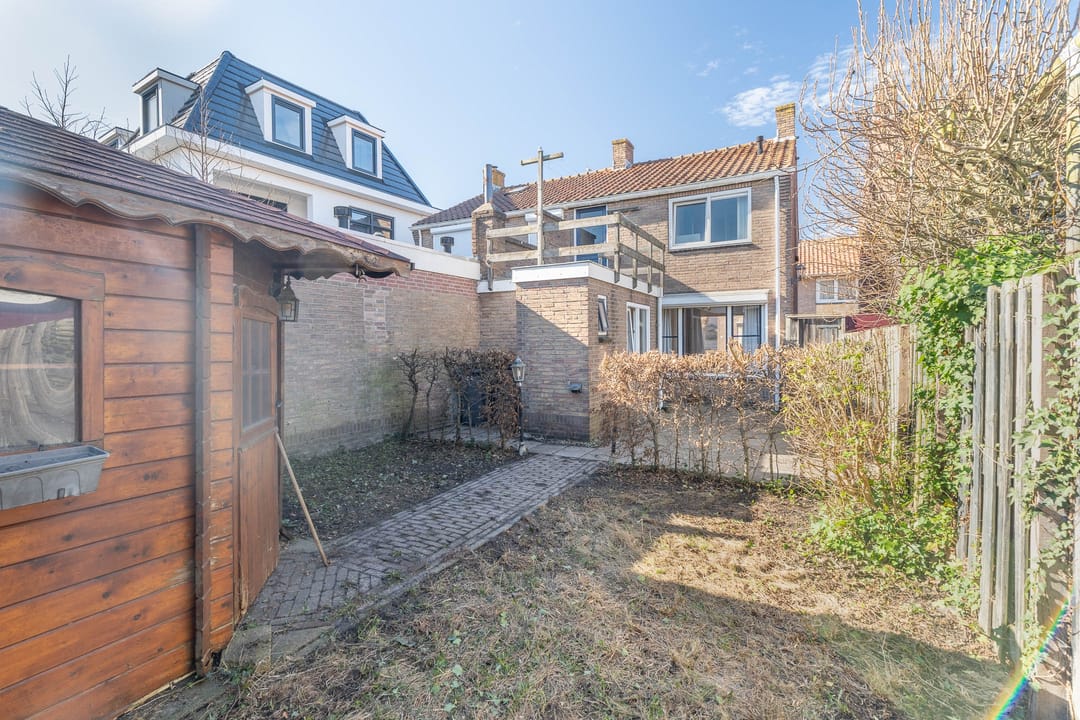 Photo 32 of Beatrixstraat 3