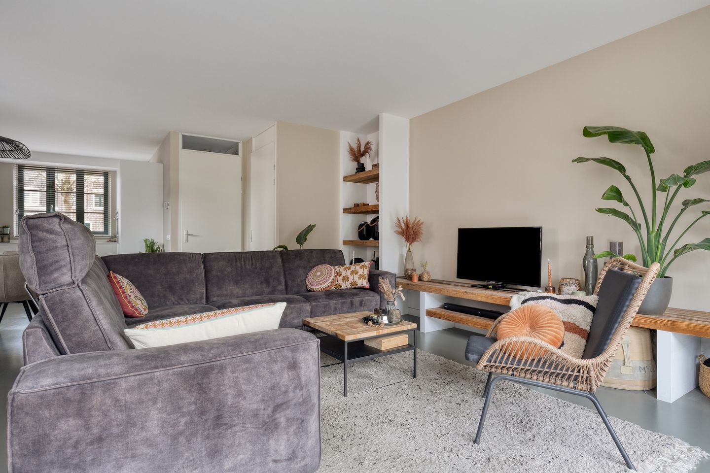 Foto 4 van Poeloever 12