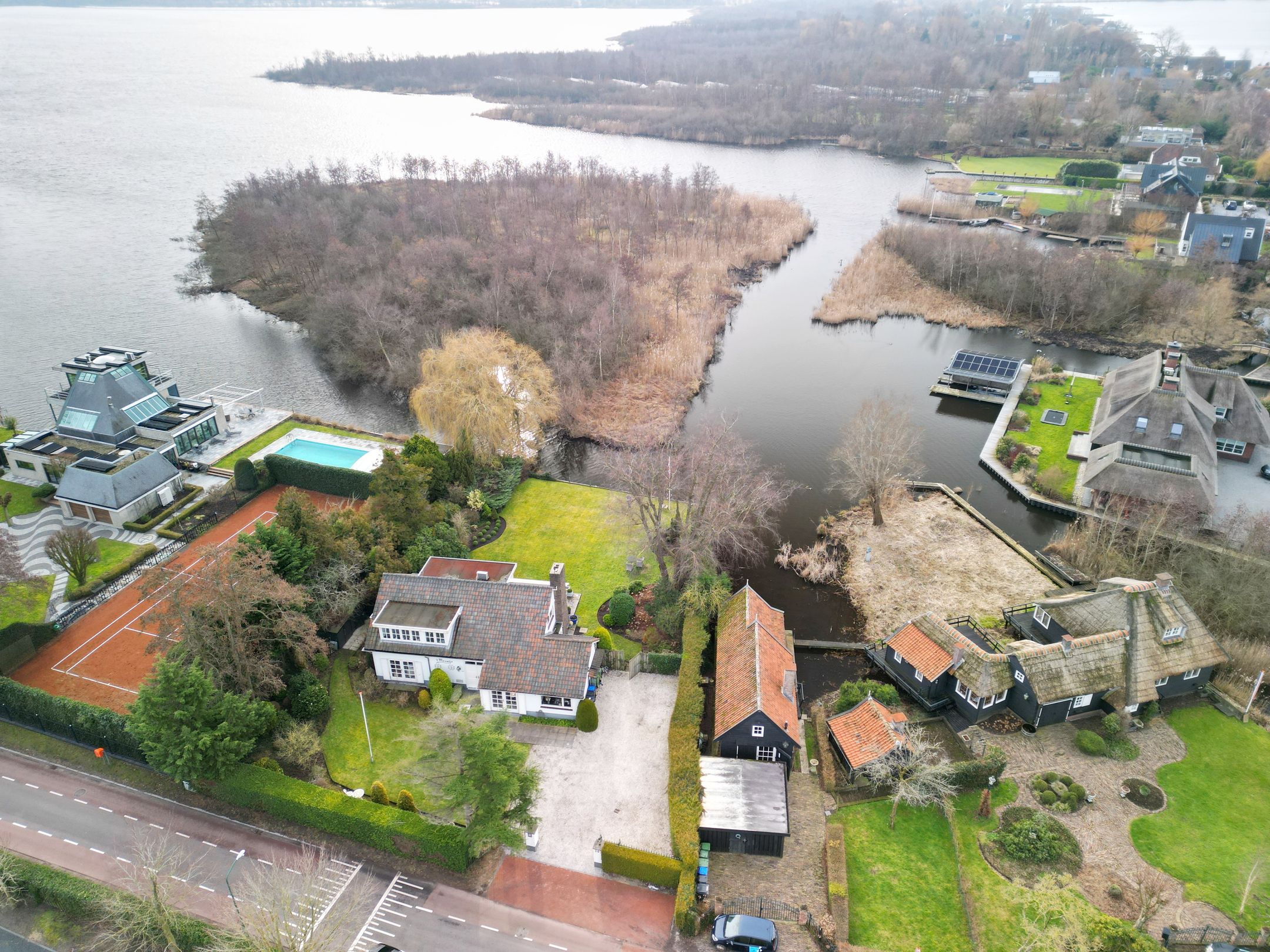 Nieuw-Loosdrechtsedijk 297 