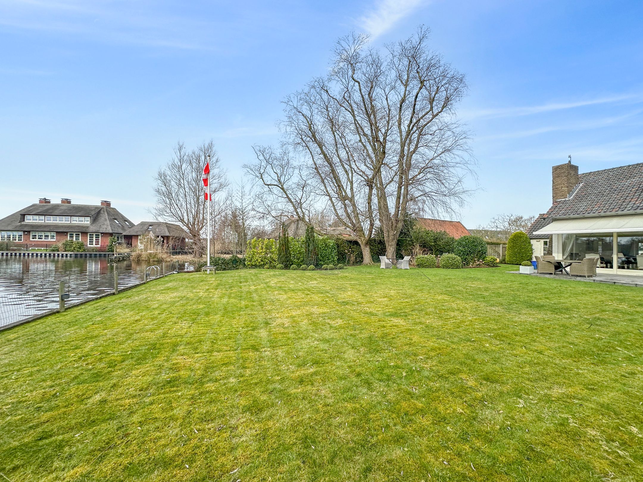 Foto 6 van Nieuw-Loosdrechtsedijk 297