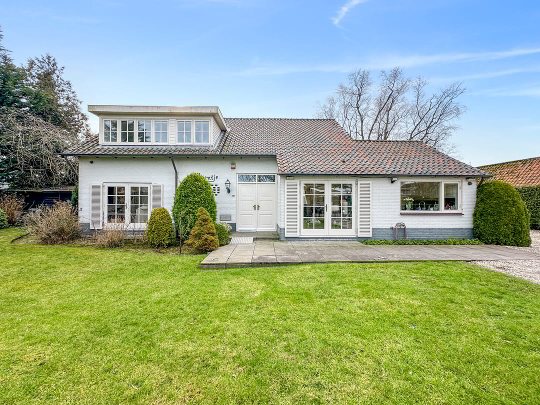 Foto 11 van Nieuw-Loosdrechtsedijk 297