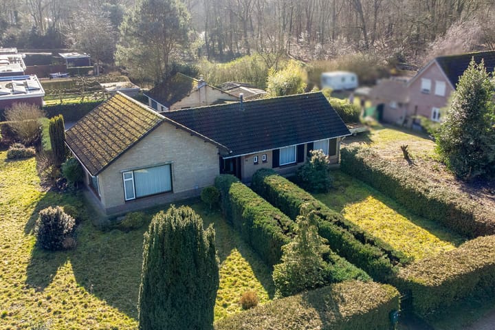 Photo 4 of Landmeerseweg 22