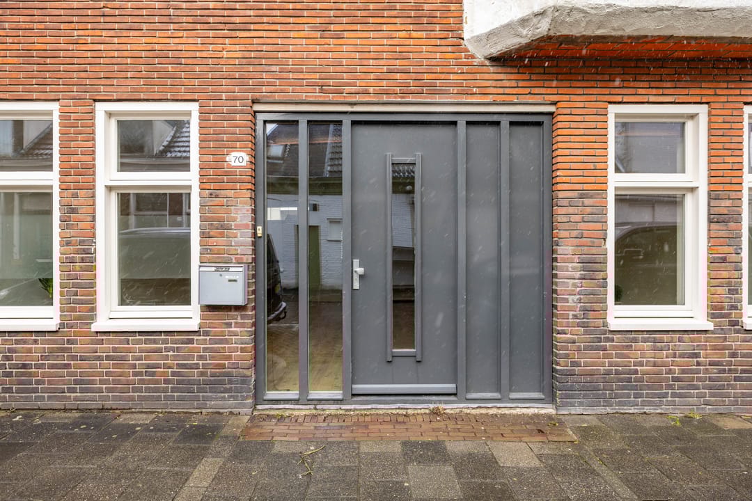 Foto 8 van Warmoesstraat 70