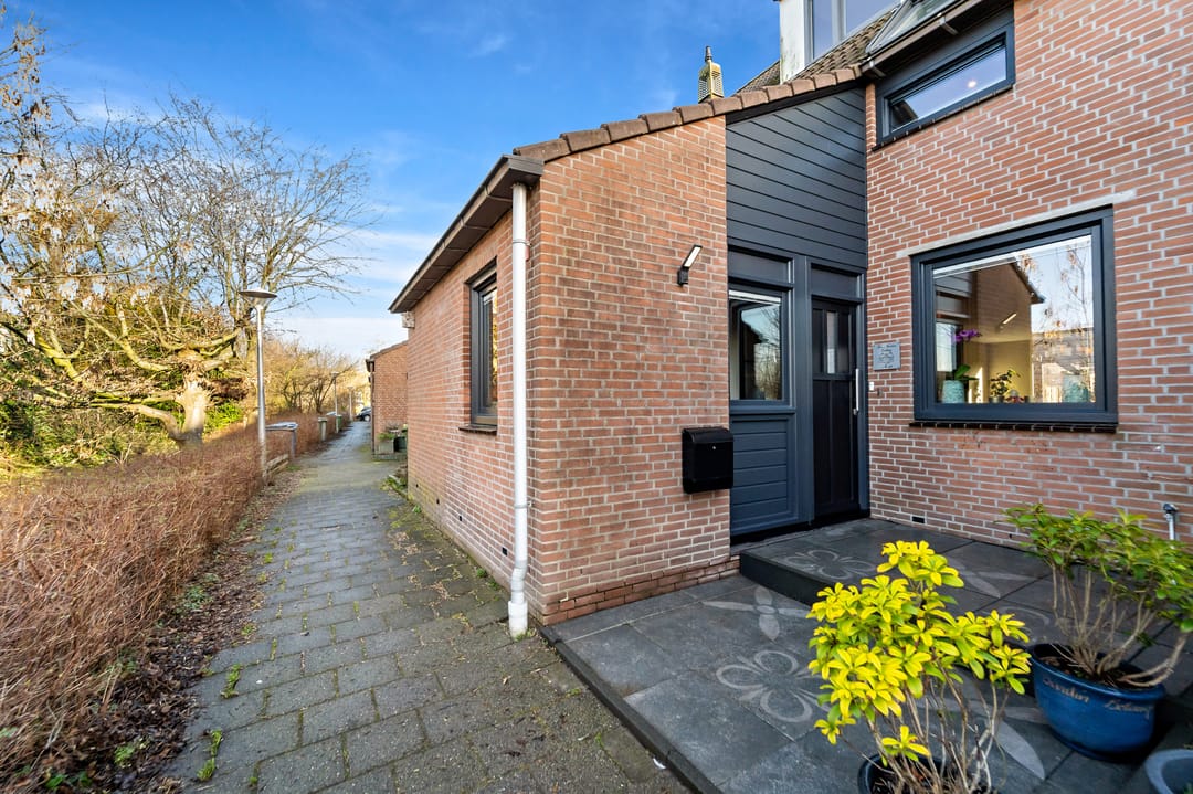 Photo 2 of Schouw 49