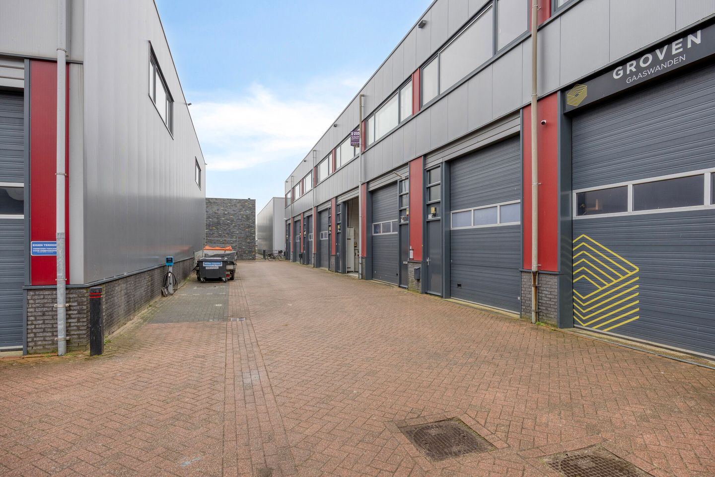 Bekijk foto 3 van Van 't Hoffstraat 121