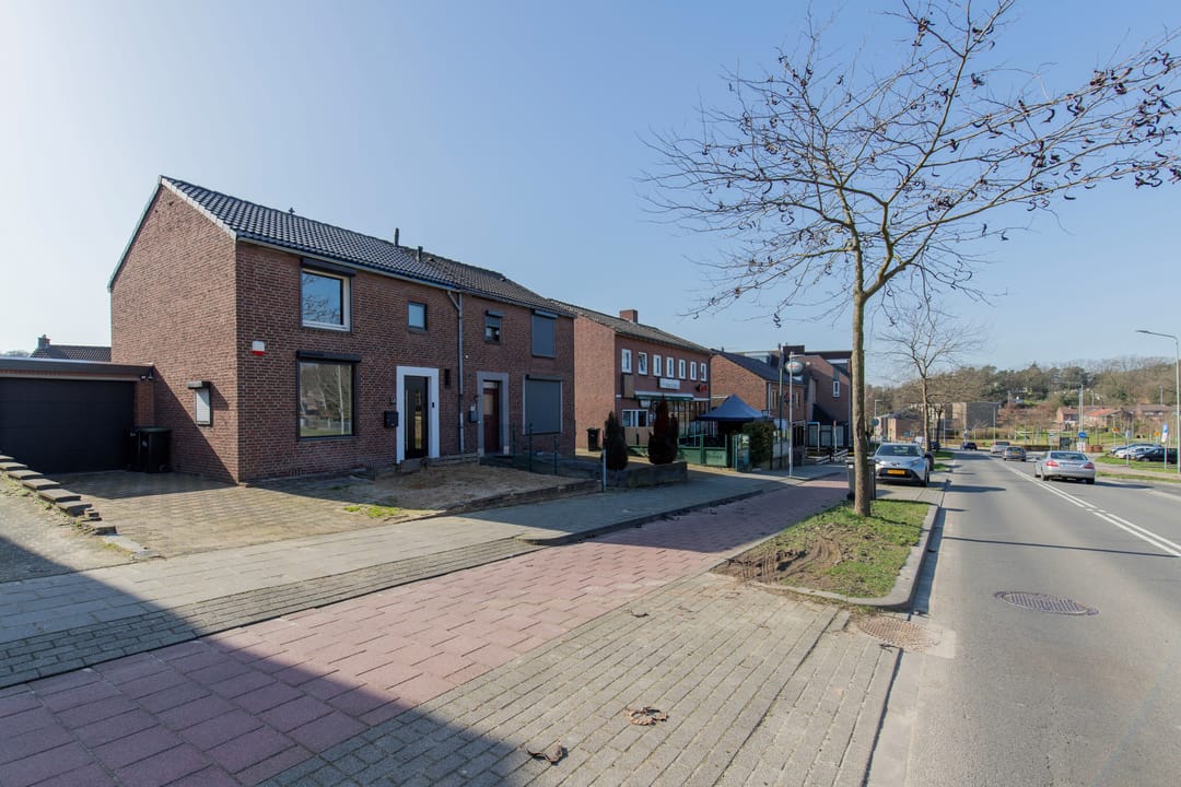 Foto 2 van Moltweg 58