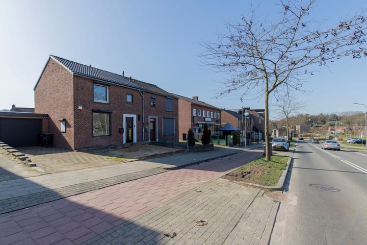 Foto 2 van Moltweg 58