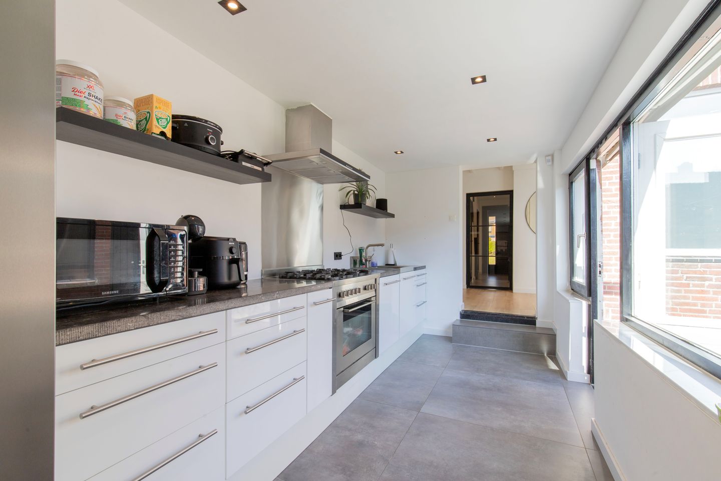 Foto 10 van Moltweg 58