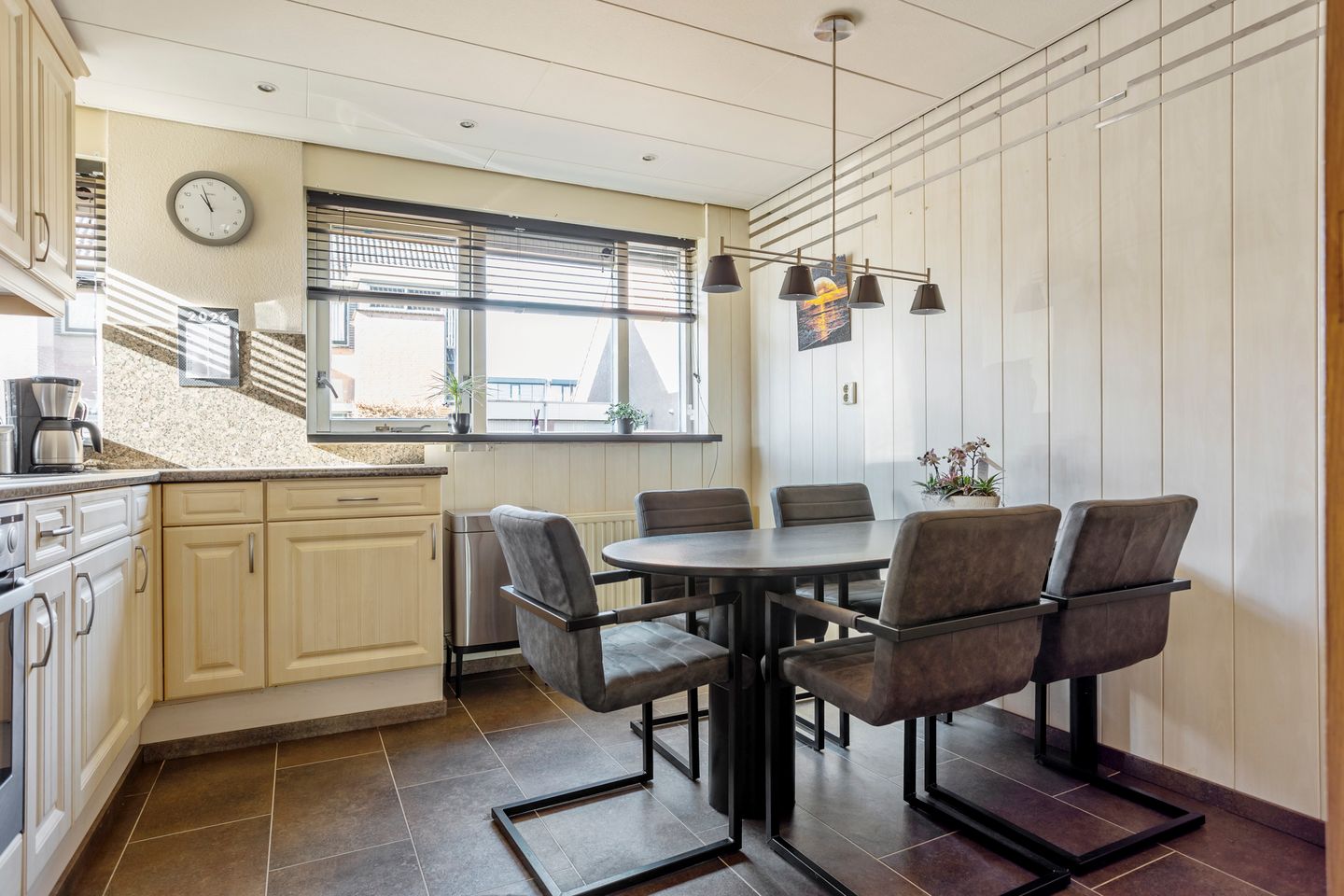 Foto 14 van Van der Does de Willeboisstraat 18