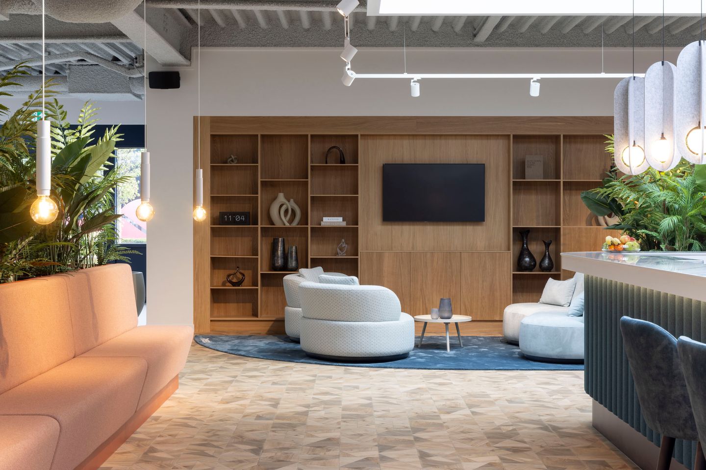 Bekijk foto 2 van Essebaan 63-65