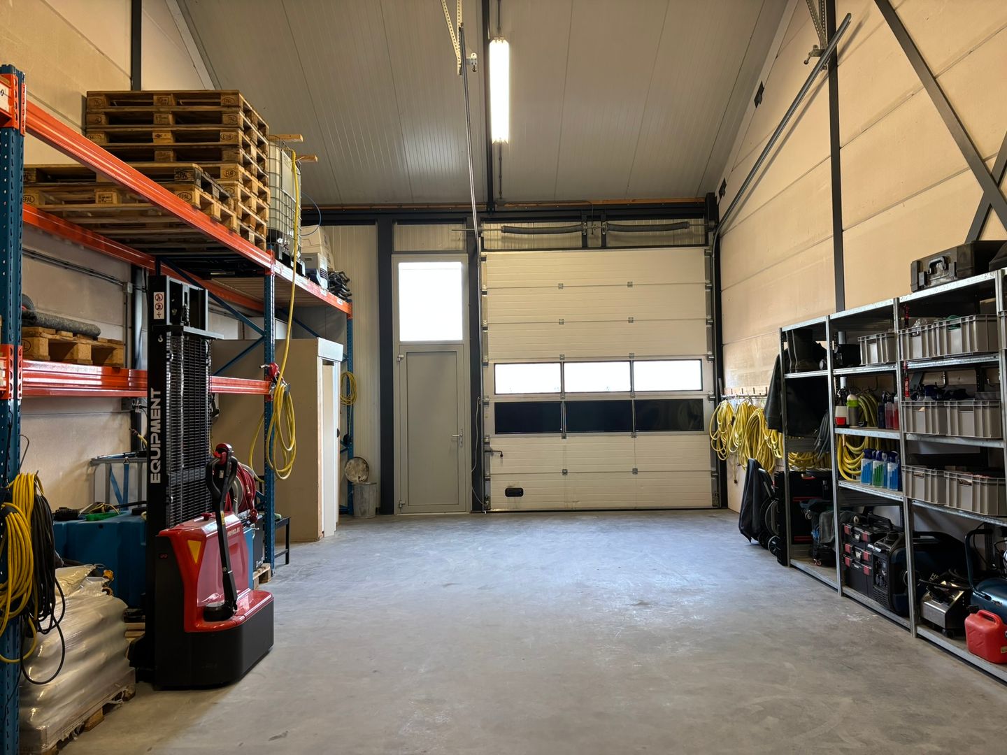 Bekijk foto 3 van Hoofdweg-Zuid 42-l