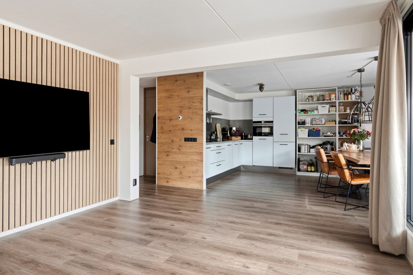 Photo 4 of Klokjesbloem 13