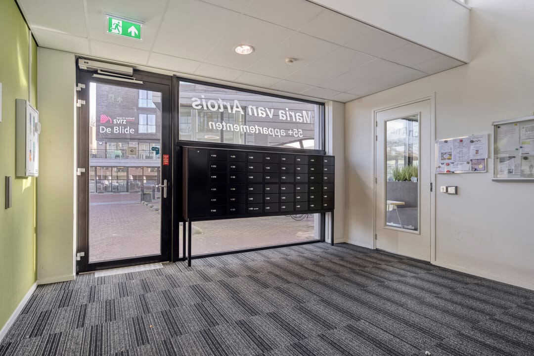 Foto 8 van Alberdingk Thijmstraat 111