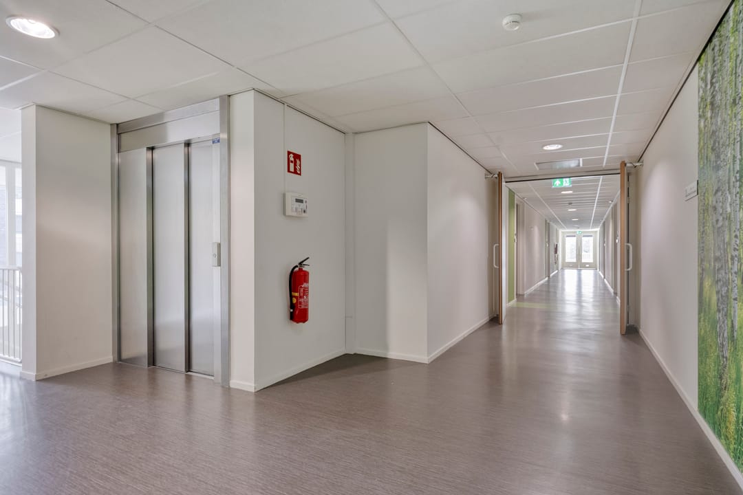 Foto 11 van Alberdingk Thijmstraat 111