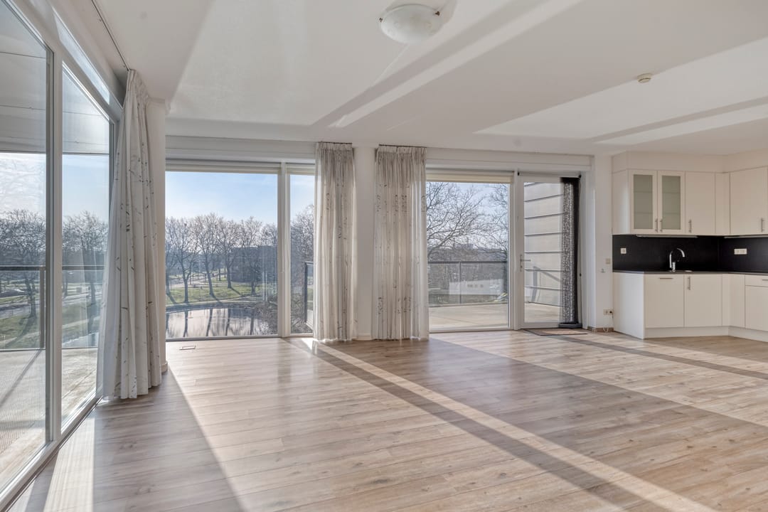 Foto 17 van Alberdingk Thijmstraat 111