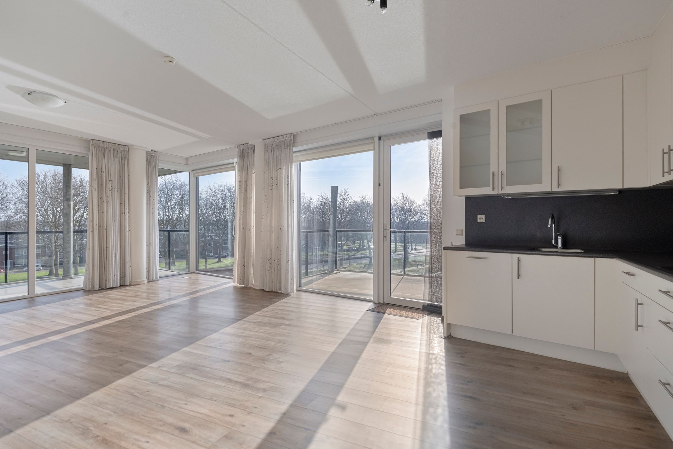 Foto 18 van Alberdingk Thijmstraat 111