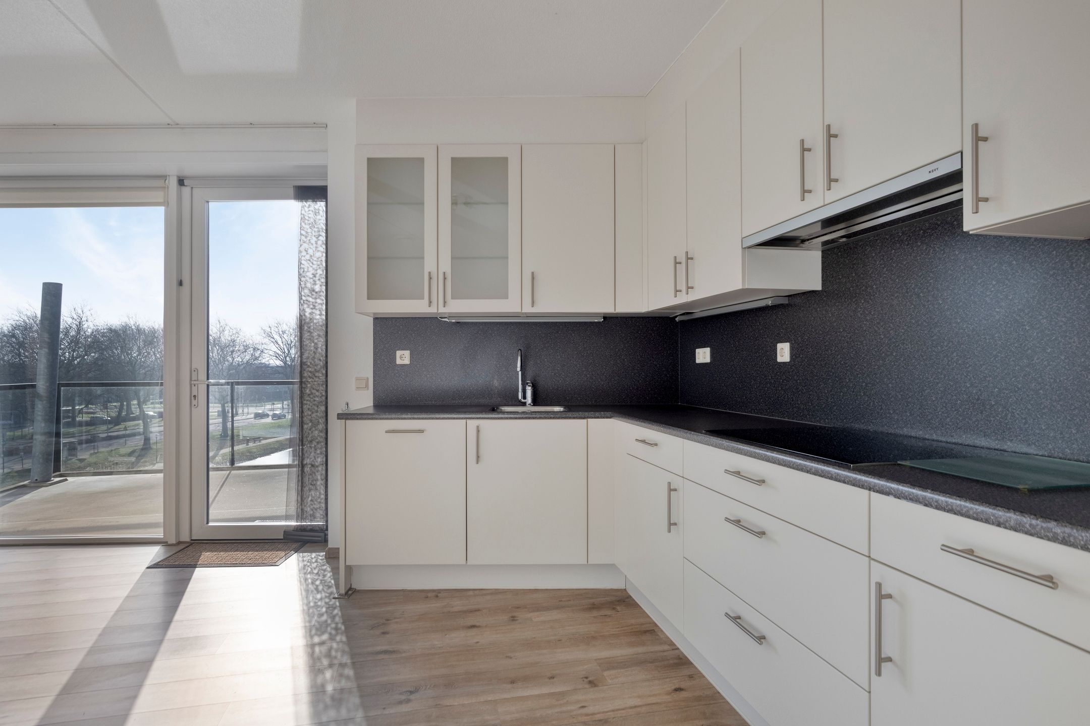 Foto 21 van Alberdingk Thijmstraat 111