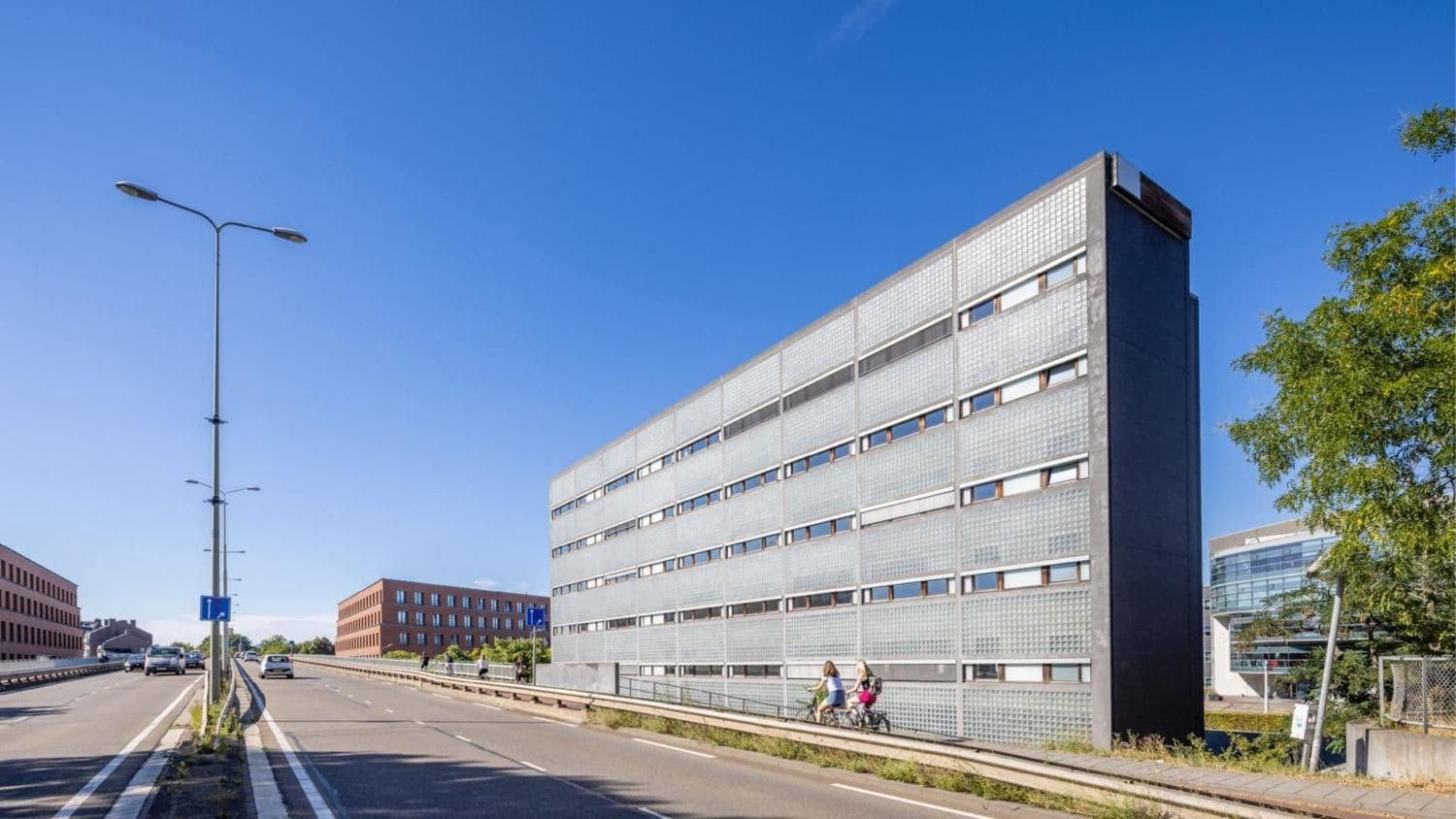 Foto 12 van Limburglaan 5-C07