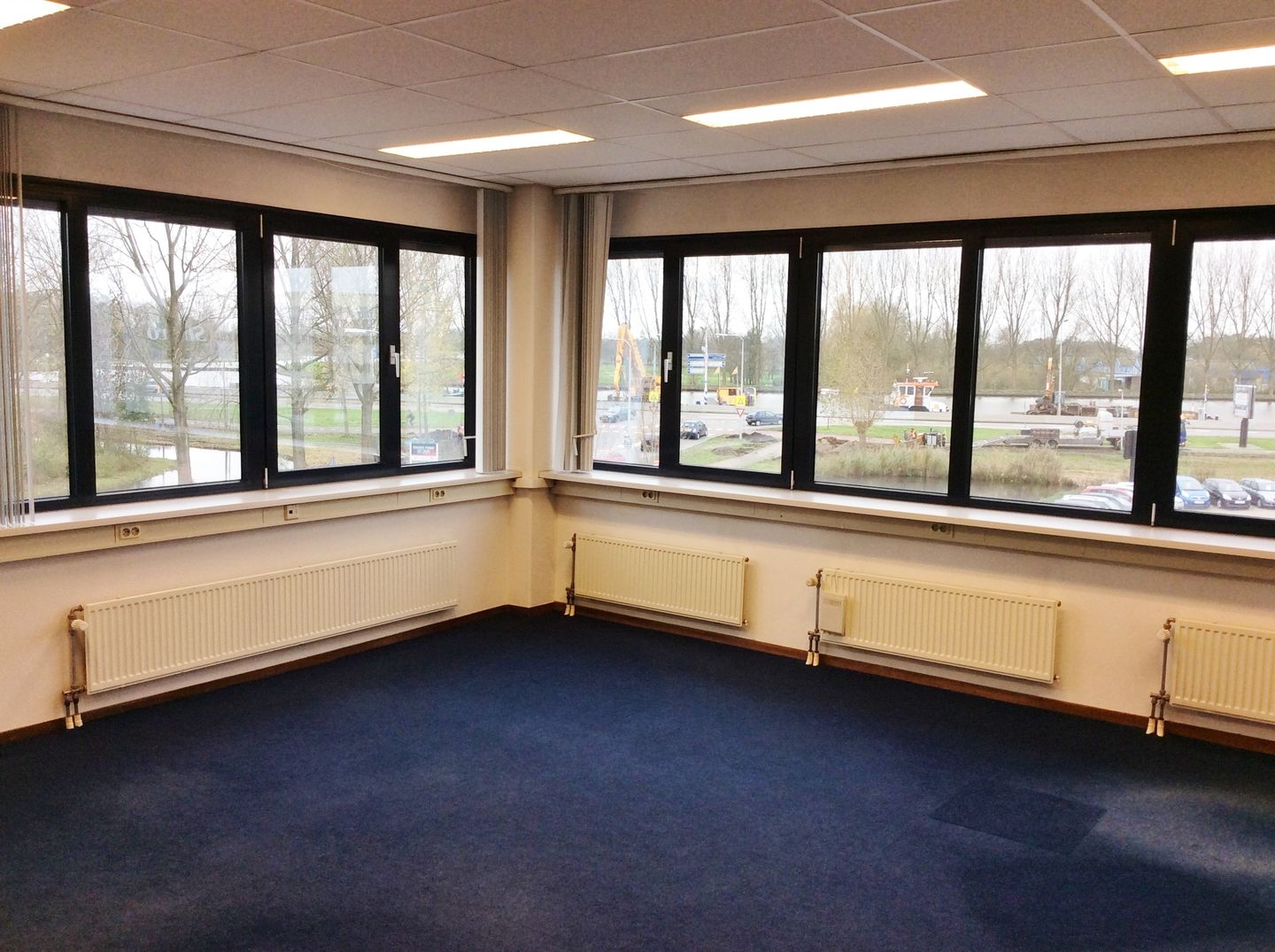 View photo 1 of Hanzeweg 15-B