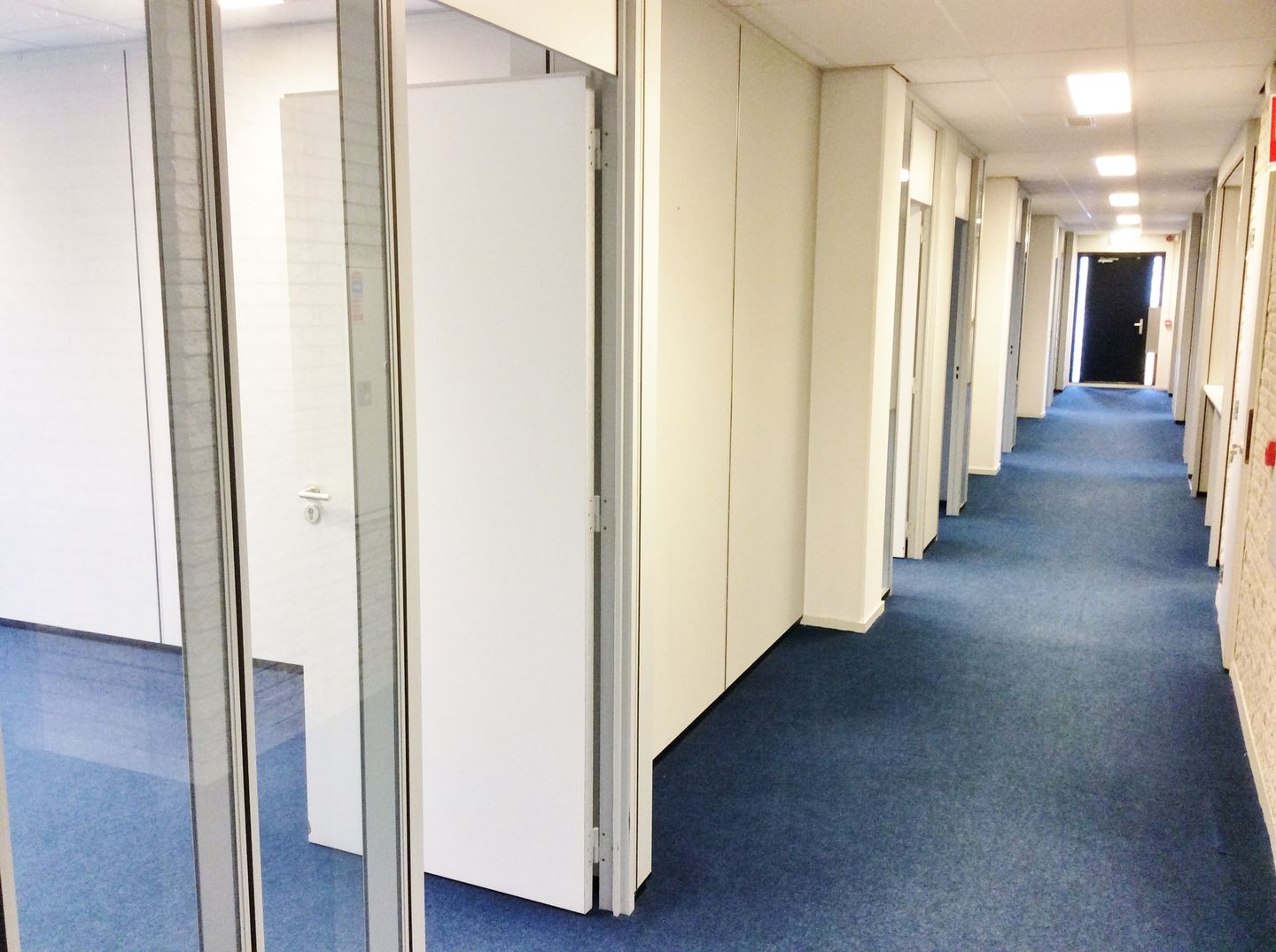 View photo 2 of Hanzeweg 15-B