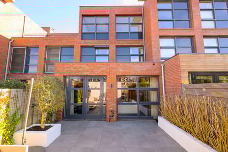 Overbeek 54 secondary image