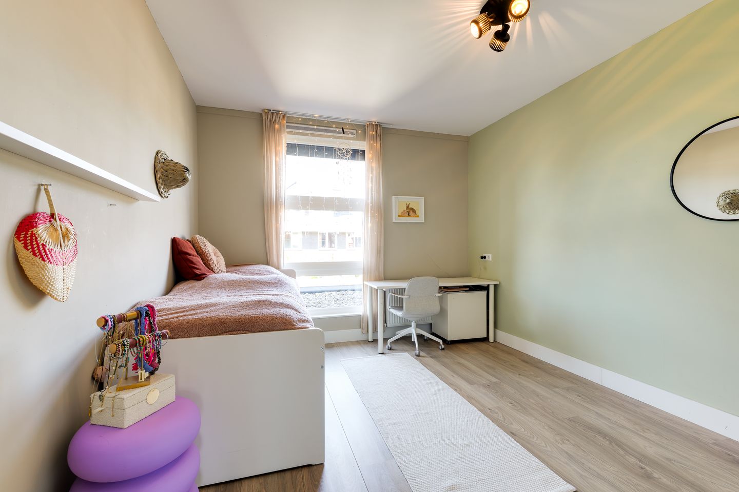 Photo 19 of Overbeek 54