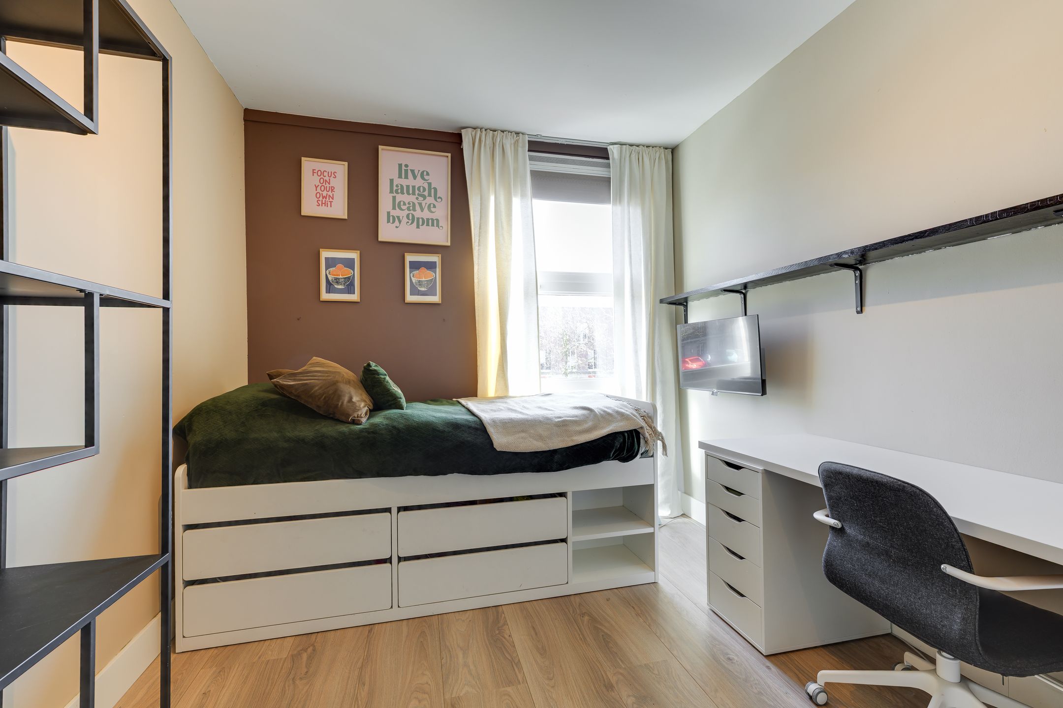 Photo 27 of Overbeek 54