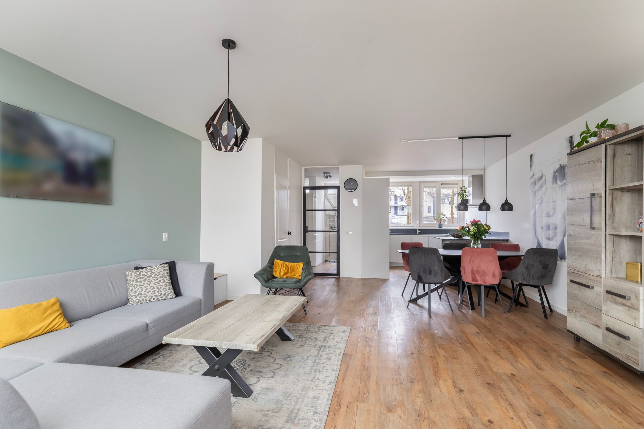 Foto 9 van Van Brerostraat 137