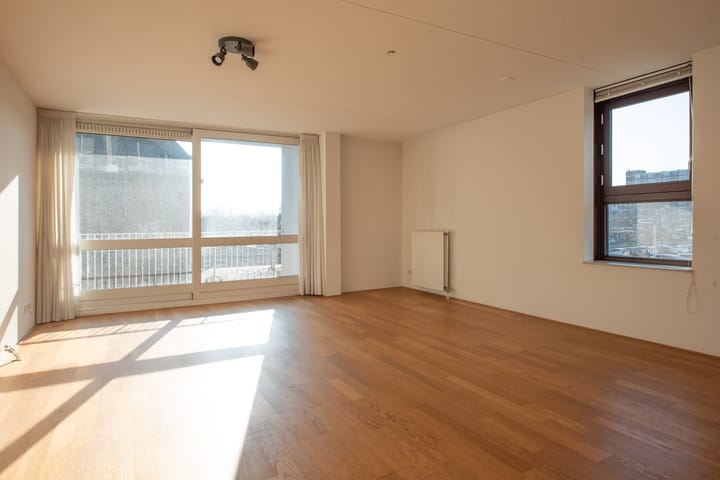 Foto 4 van Overwinningsplein 5-8