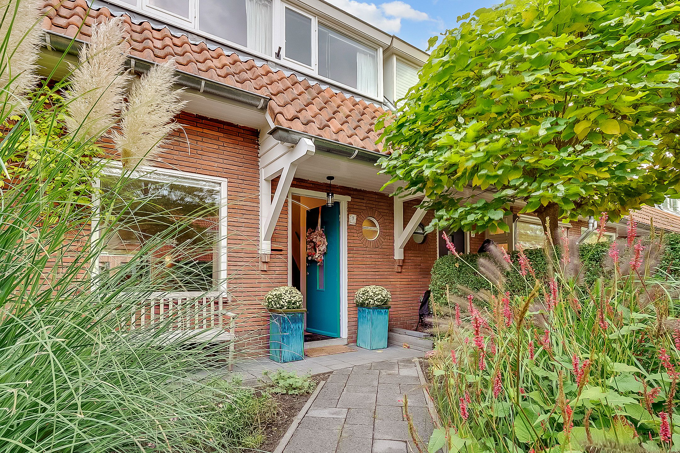 Photo 3 of Korhoenlaan 1