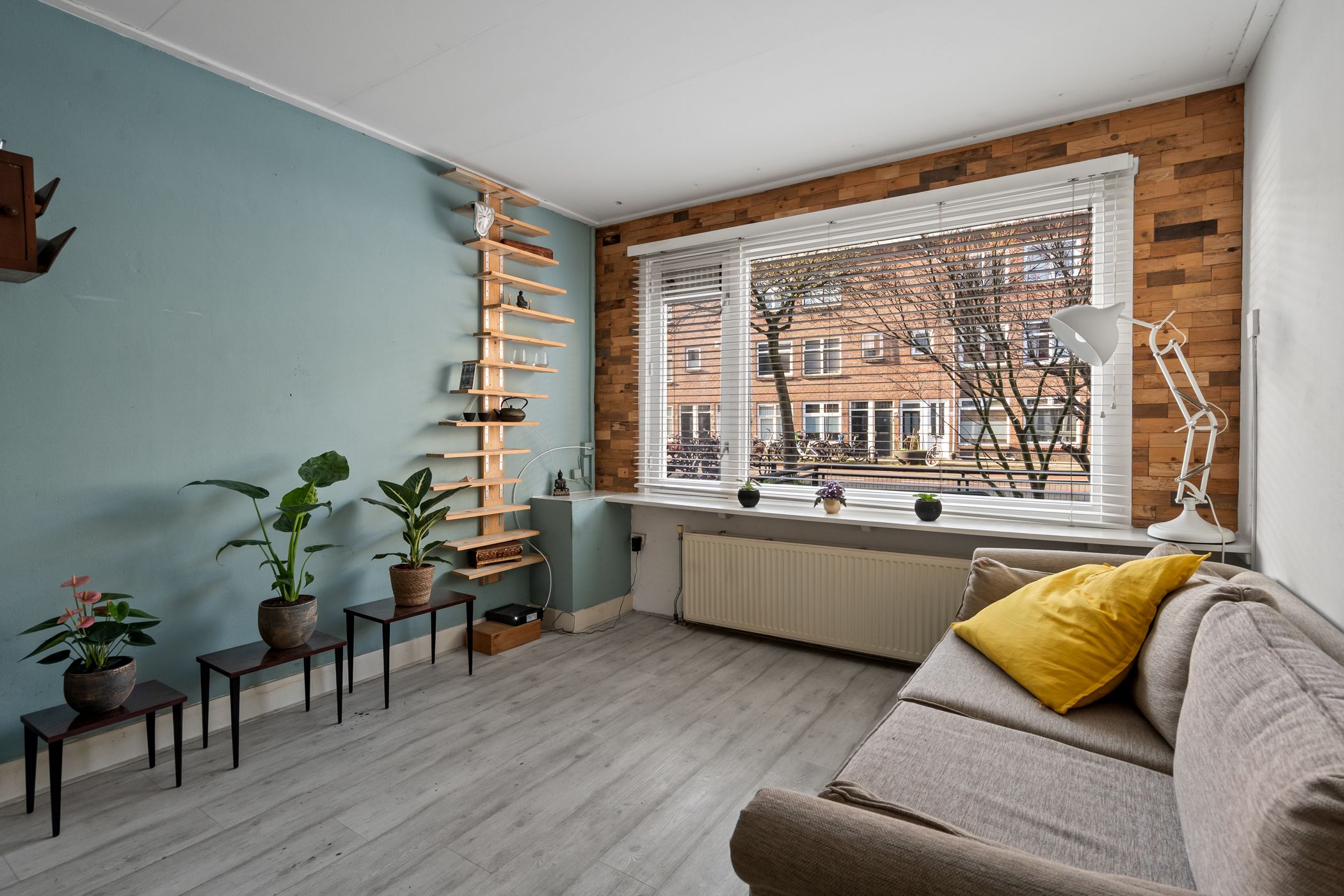 Foto 9 van Laan van Nieuw-Guinea 121