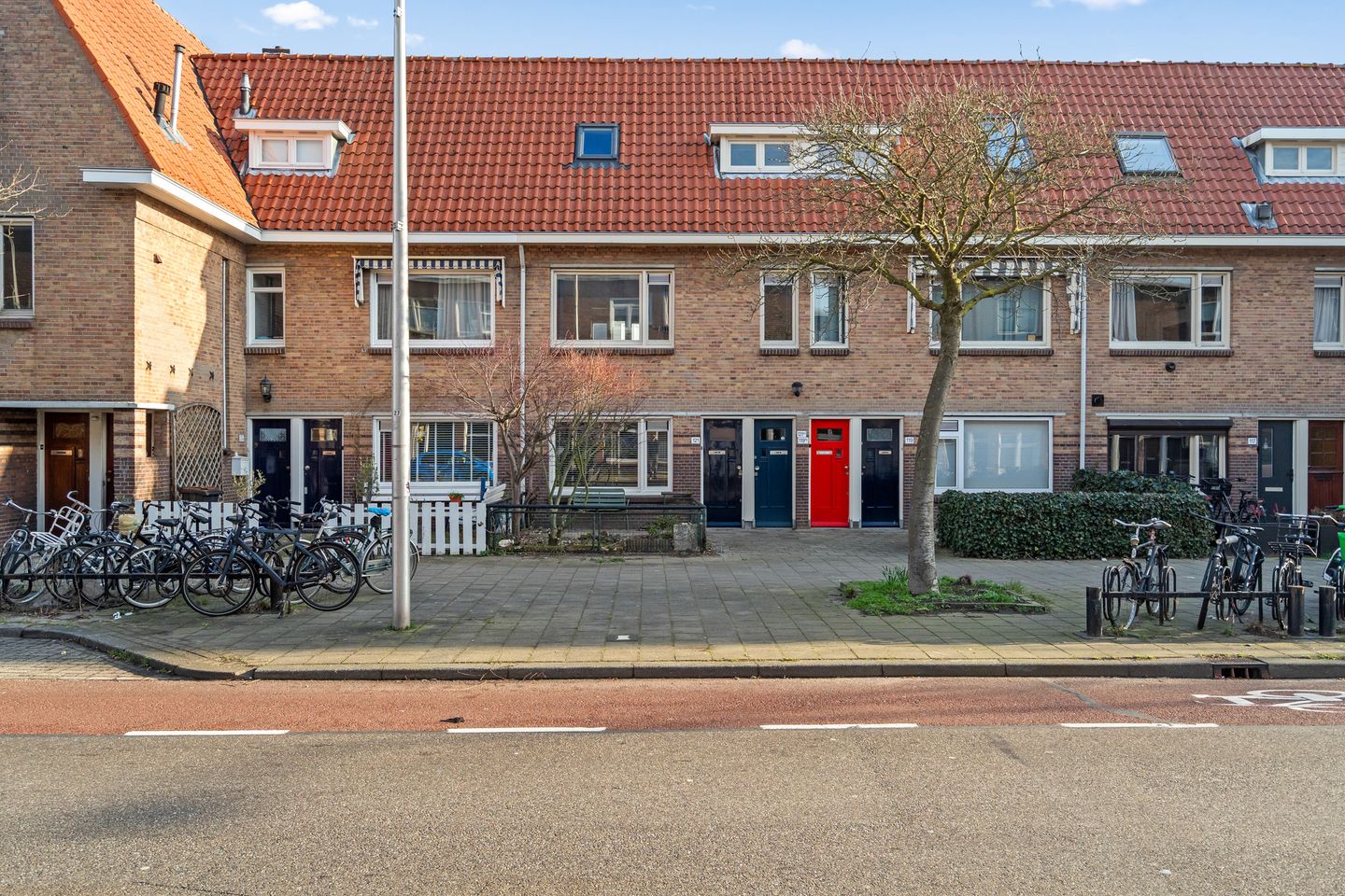 Foto 25 van Laan van Nieuw-Guinea 121