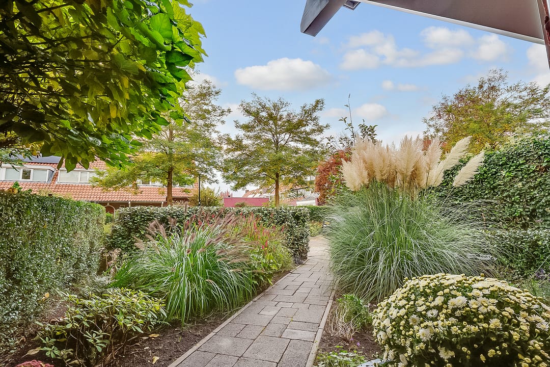 Photo 2 of Korhoenlaan 1