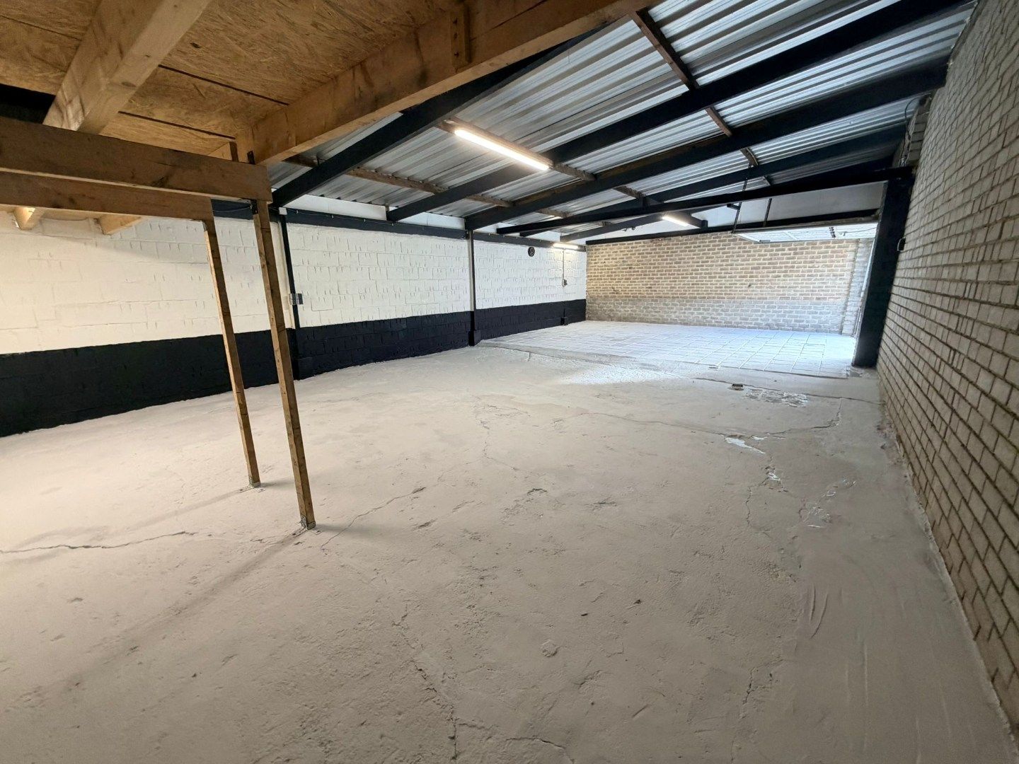 Bekijk foto 3 van Provincialeweg Zuid 68