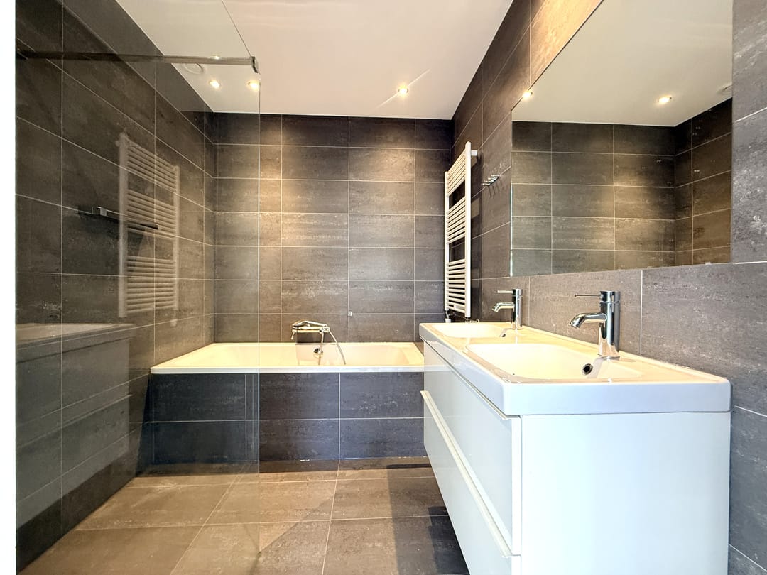 Foto 16 van Van Ostadestraat 208-2