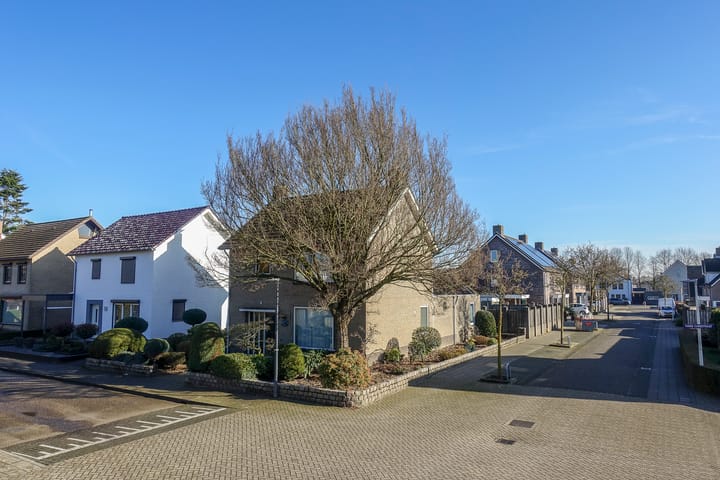 Foto 2 van Huygensstraat 10