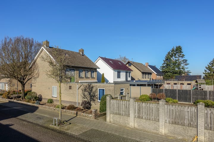 Foto 4 van Huygensstraat 10