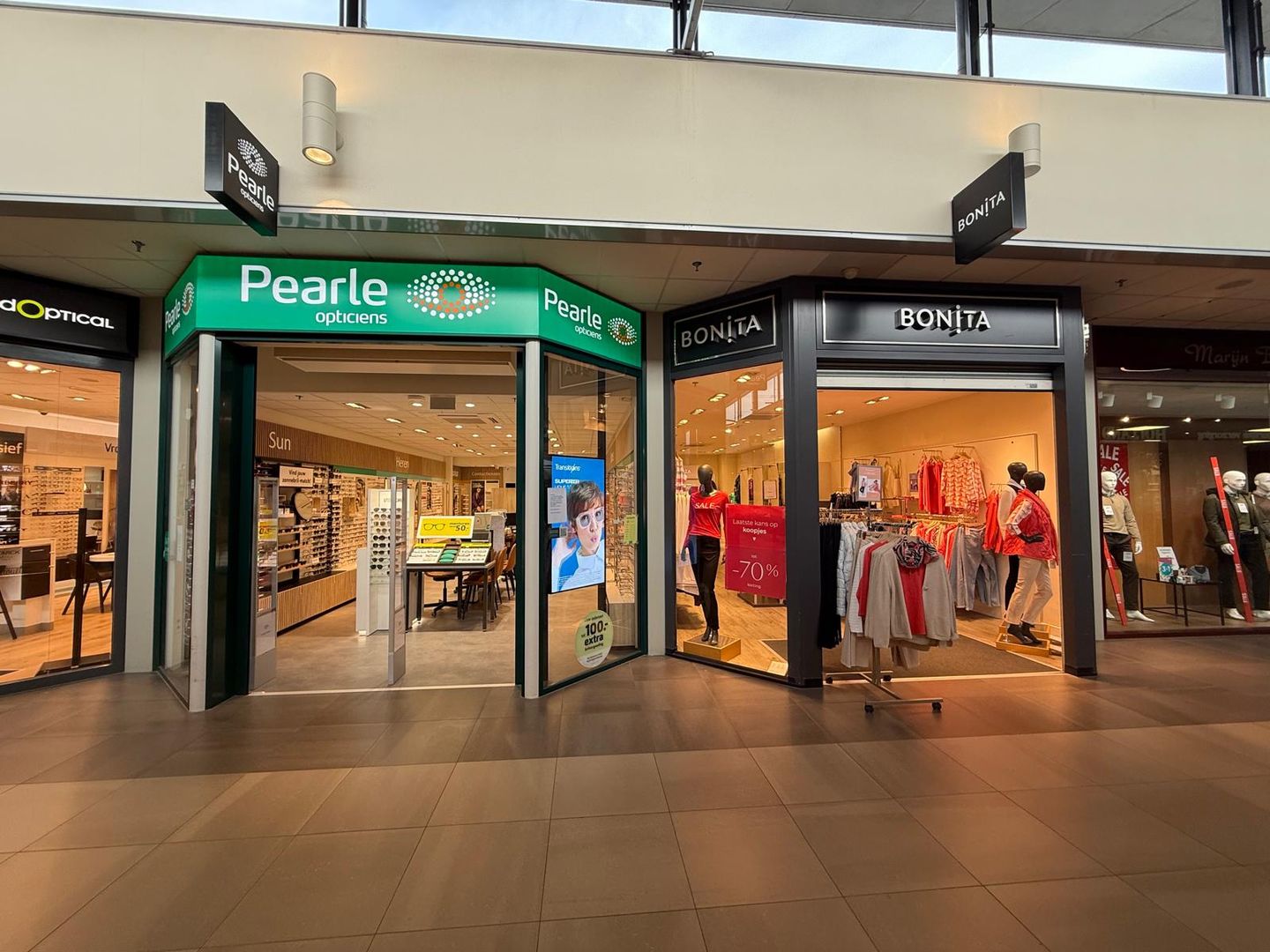 Bekijk foto 1 van Helftheuvelpassage 75