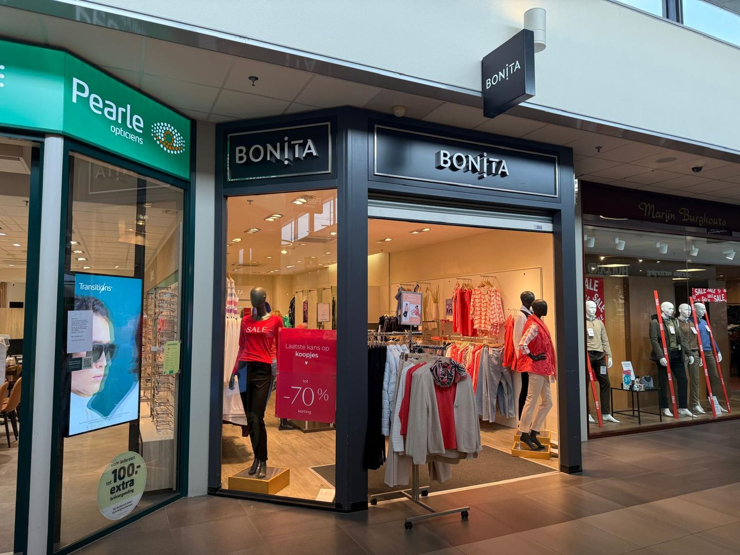 Bekijk foto 2 van Helftheuvelpassage 75