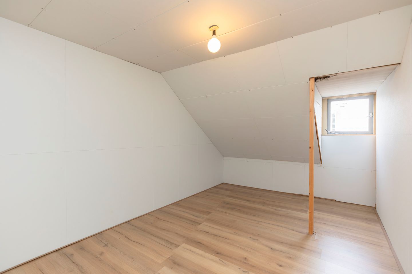 Foto 20 van Witte de Withstraat 13-C