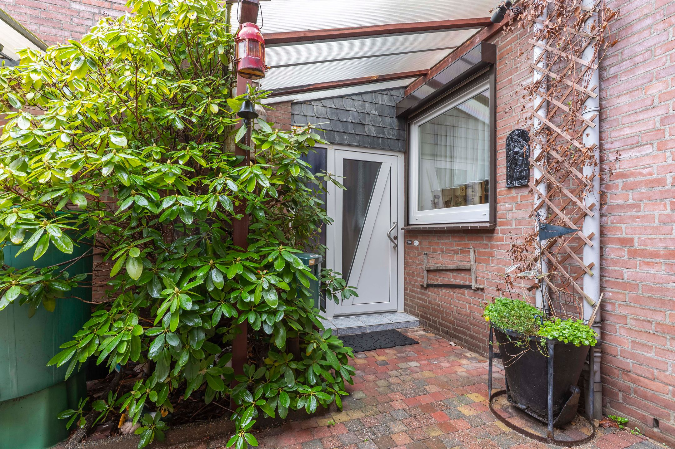 Photo 3 of Caplei 10