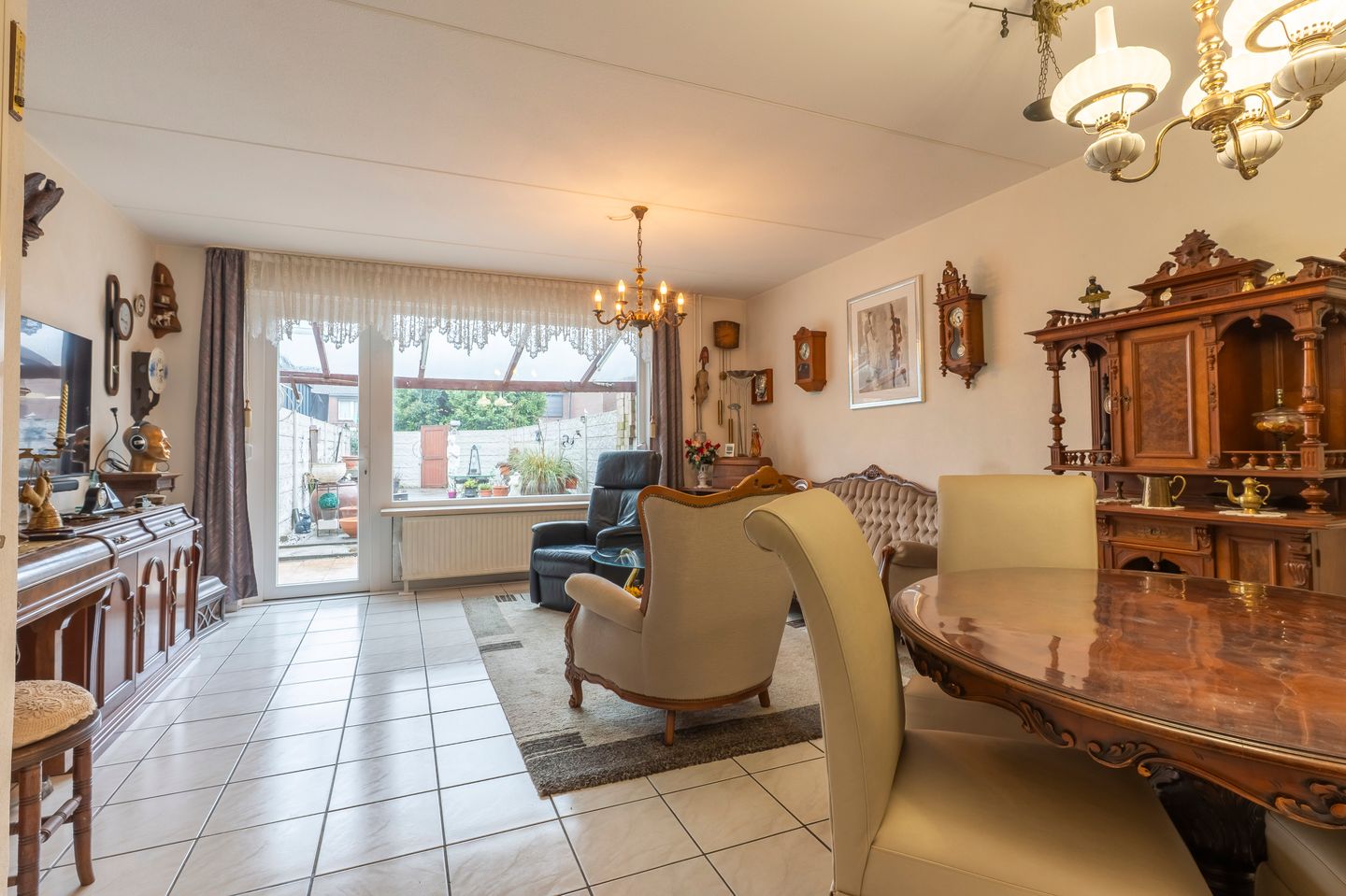 Photo 5 of Caplei 10