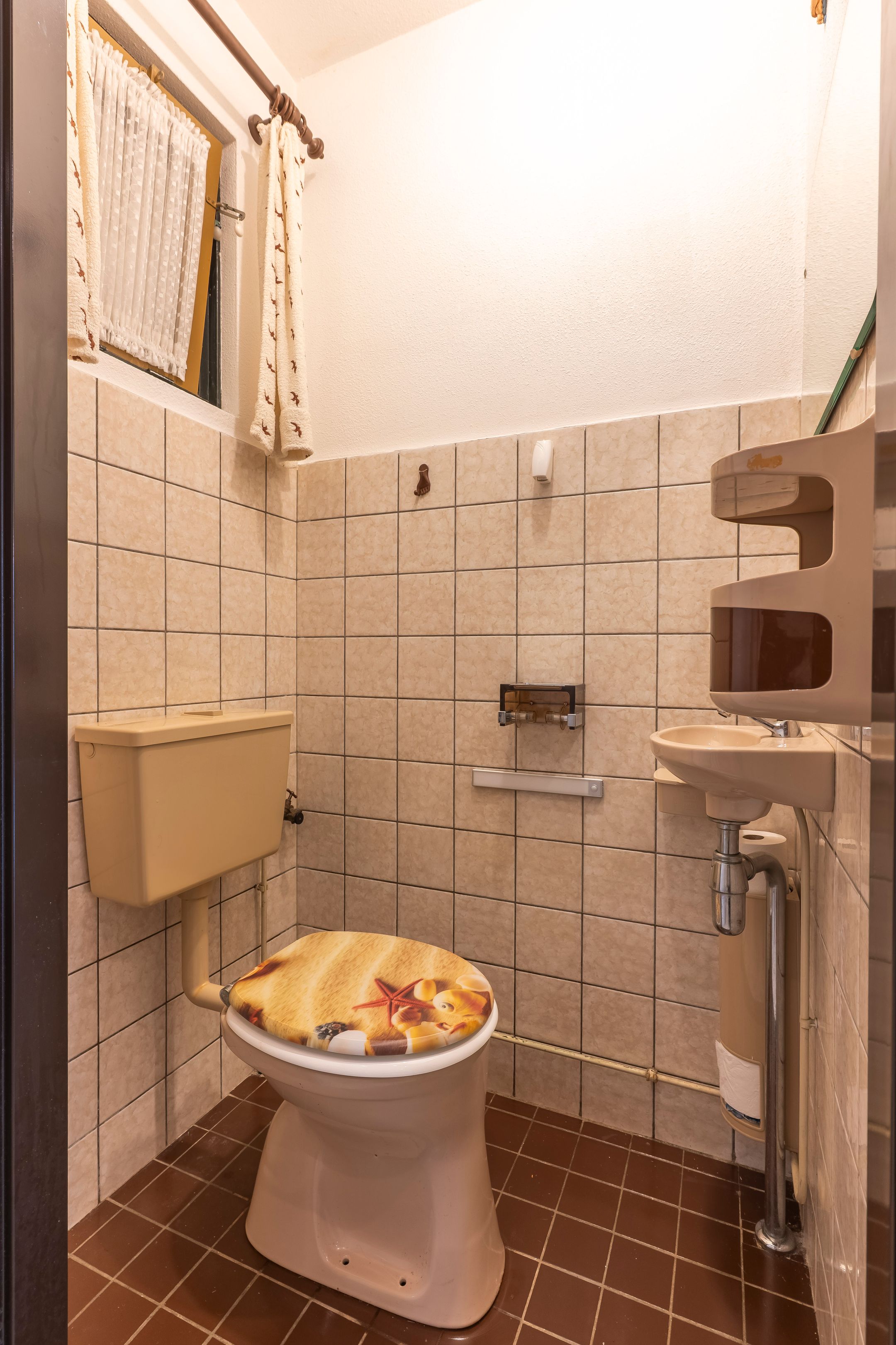 Photo 12 of Caplei 10